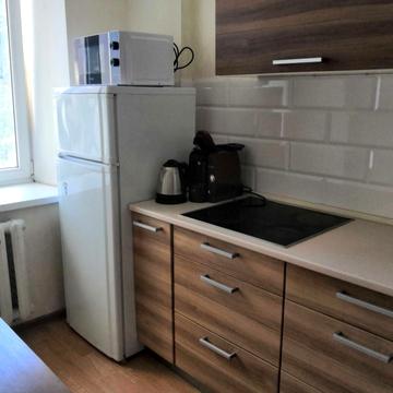 Володимирська вул., 76-Б