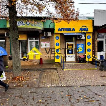 Героїв-Чорнобильців вул. (Чапаєва), 1