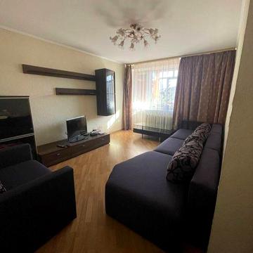 Сдам 3 комнатную на Лукьяновке (собственник)