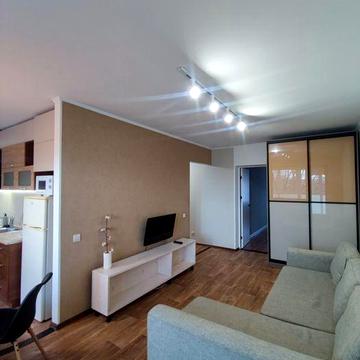 Довгострокова оренда 2к квартири р-н 12 школа, власник