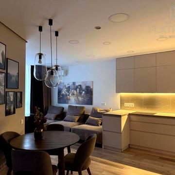 Джона Маккейна вул. (Івана Кудрі), 3-А