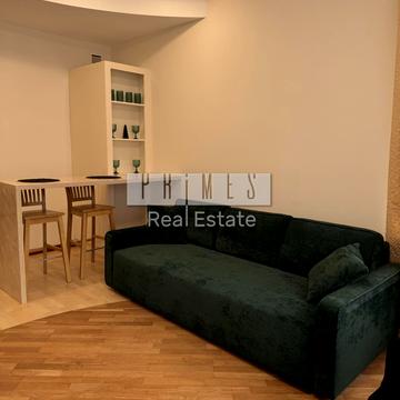 Дмитрівська вул., 69