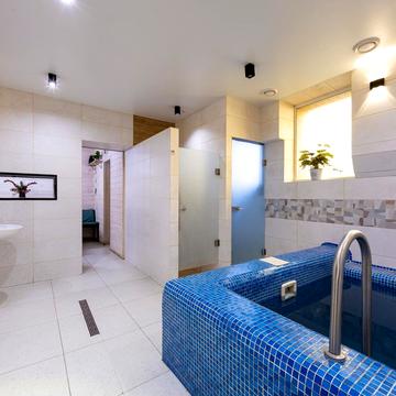 Київська вул., 1