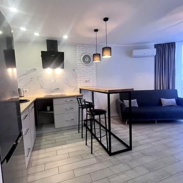 Пилипа Орлика вул., 2