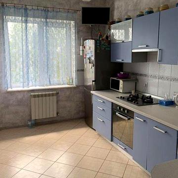 Продам 4-кімнатну квартиру вул.Святомихайлівська с.Святопетрівське VD