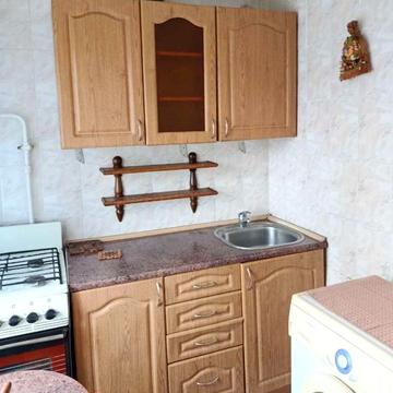 Голосіївський просп. (40-річчя Жовтня), 122к1