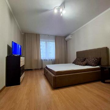 Михайла Донця вул., 2-Б