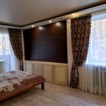 Захисників України вул. (Одинцова), 3а