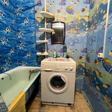 Донецьке шосе, 7