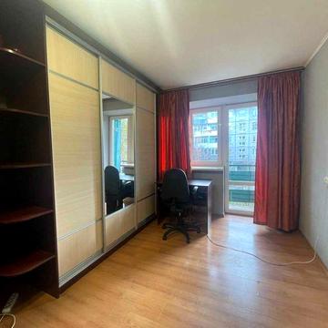 Оренда по вул.Берегова 1 кім._Г