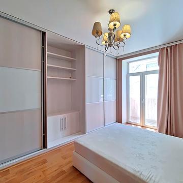 Левка Лукяненка вул. (Василя Жуковського), 2-Е