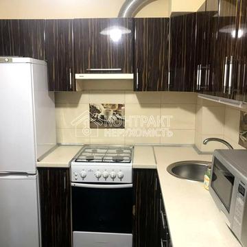 Гвардійців-Широнінців вул., 81