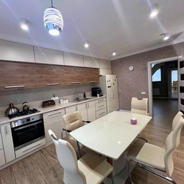 Богомольця вул.