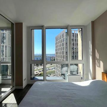 Зарічна вул., 4