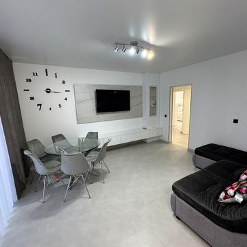 Гетьмана Мазепи вул., 164, к1