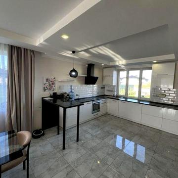 Комфортний ! Мебльованний! Район ГАЗОВИК! Т