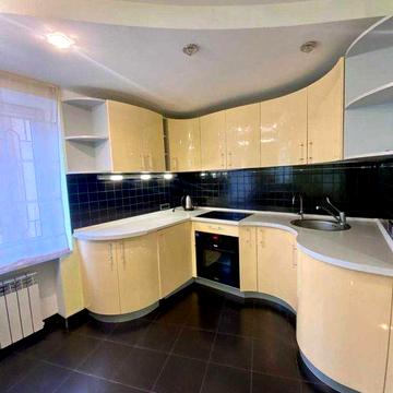 Сдам современную квартиру новый дом Небесной Сотни район Сити центра