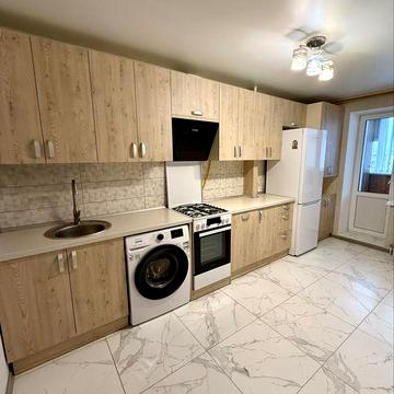 1к з автономкою біля озера Чеха