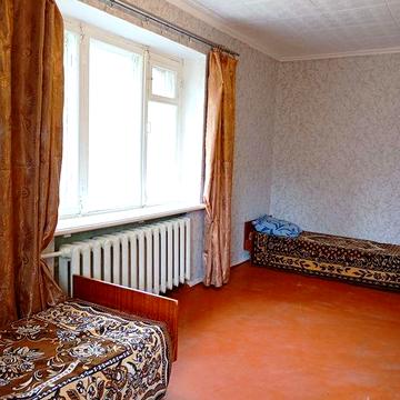 1комн 2 этаж 3 этажного  Своя Гагарина Палац спорта.