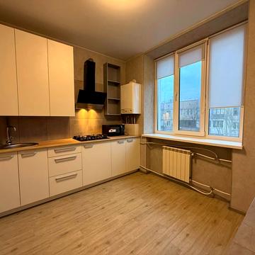 Вахи Арсанова вул. (Рокоссовського), 10