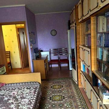 Продажа 3к.квартиры  Холодная Гора ул.Робкоровськая д.24 метро 10 мин