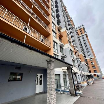 Полковника Гуляєва просп. (Маршала Жукова), 111