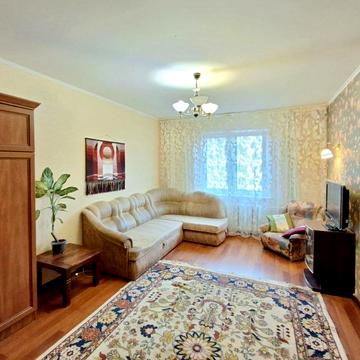 Григорія Ващенка вул., 1