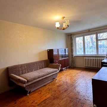 Продаж 3к Квартира Різдвяна вулиця