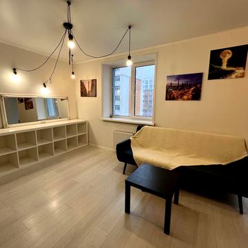 Боголюбова вул., 13