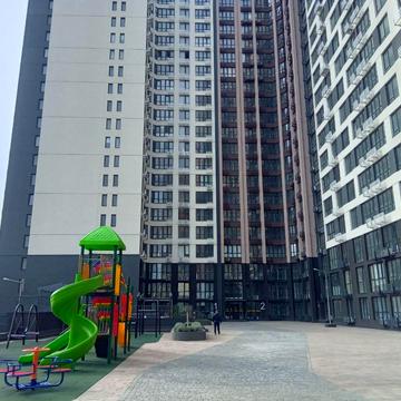 Івана Франка вул., 40/1