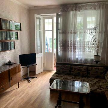 Іоанна Павла ІІ  23/35, заг.пл. 38 м.кв., 2/5 цегл. Ст. М Др. народів