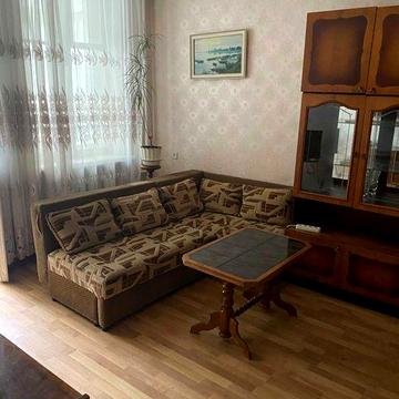 Іоанна Павла ІІ  23/35, заг.пл. 38 м.кв., 2/5 цегл. Ст. М Др. народів