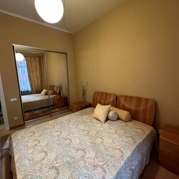 Симона Петлюри вул. (Комінтерну), 7/9