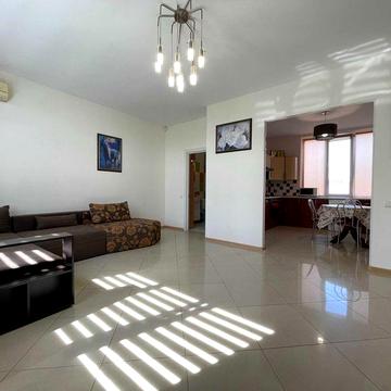 Здам будинок метро Славутич Центральна Садова. Осокорки. пр.Бажана