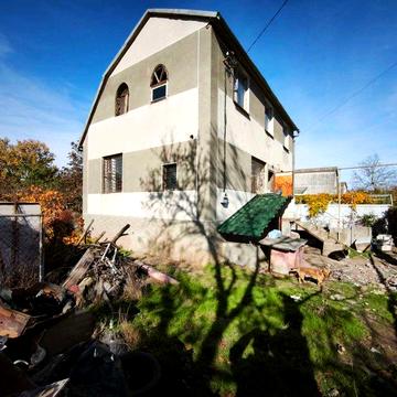 Продам  кирпичный дом.