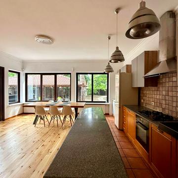 Старокиївська вул., 2/10