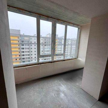 ТЕРМІНОВИЙ ПРОДАЖ! Простора, світла  квартира в Бучі з двома лоджіями