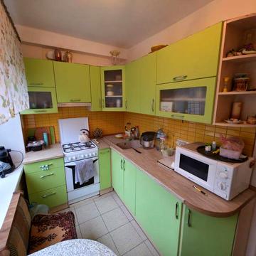 Продам 2-х кім, Дніпровський р-н, вул. Космічна 5