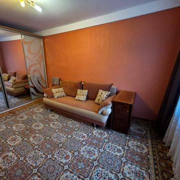 Продам 2-х кім, Дніпровський р-н, вул. Космічна 5