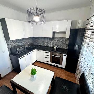 Софії Русової вул., 7