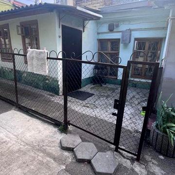 Продам 3-к квартиру на земле возле Музкомедии (3-154-071)