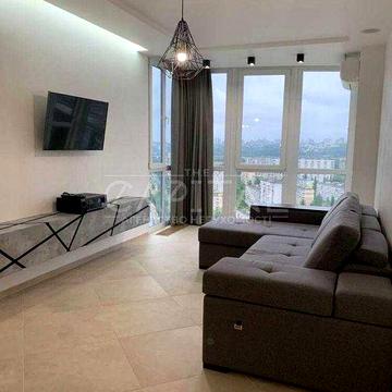 Стильна 2-кімнатна квартира з панорамним видом на Лавру та Дніпро