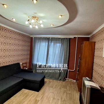 Продам простору 3 кімн. квартиру