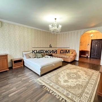 Княжий Затон вул., 21