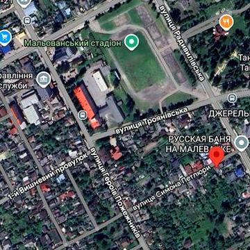 Продаж  великої ділянки землі 14 сот та будинку (під реконструкцію)