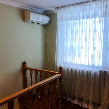 Будинок на березі моря