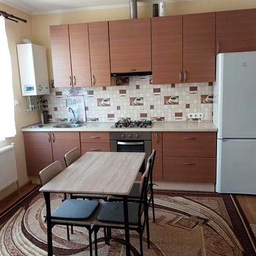 Довгострокова оренда таунхауса