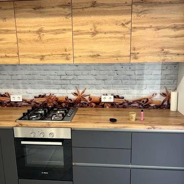 Січеславська Набережна вул., 45