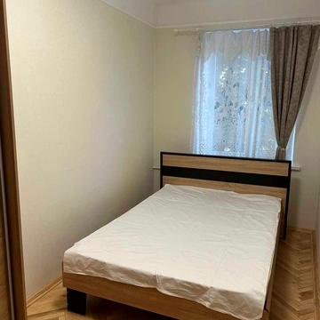 Волинська вул., 22