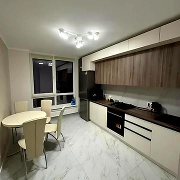 Юліана Пелеша вул., 3